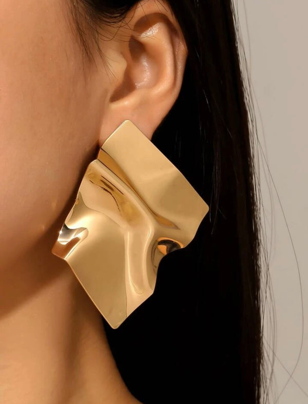 Cambria Gold Post Earrings