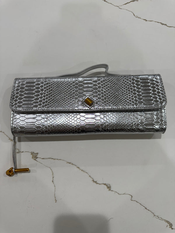 Envelope clutch purse silver